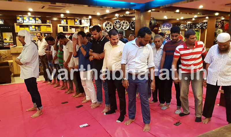 ಮಂಗಳೂರು: 20 ವರ್ಷಗಳಿಂದ ಉದ್ಯಮಿ ಮುಖೇಶ್ ಹೆಗ್ಡೆ ನೇತೃತ್ವದಲ್ಲಿ ನಿರಂತರ ‘ಇಫ್ತಾರ್ ಕೂಟ’