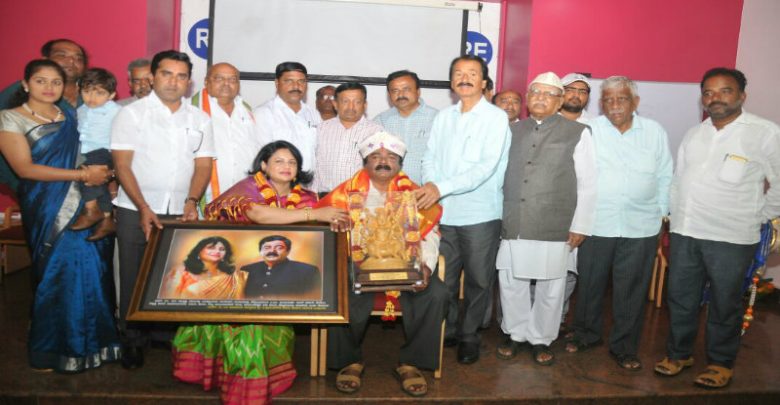 ವಯೋನಿವೃತ್ತಿ ಹೊಂದಿದ ಅಭಿಯಂತರ ಮಂಜುನಾಥ್‍ಗೆ ನಾಗರೀಕ ಸನ್ಮಾನ