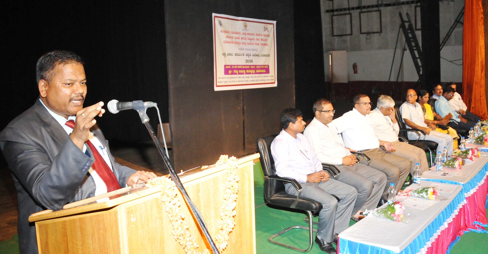 ಬಾಲಕಾರ್ಮಿಕ ಪದ್ಧತಿಗೂ ಬಡತನಕ್ಕೂ ನಿಕಟ ಸಂಬಂಧ: ನ್ಯಾ.ಜಿನರಾಳ್ಕರ್