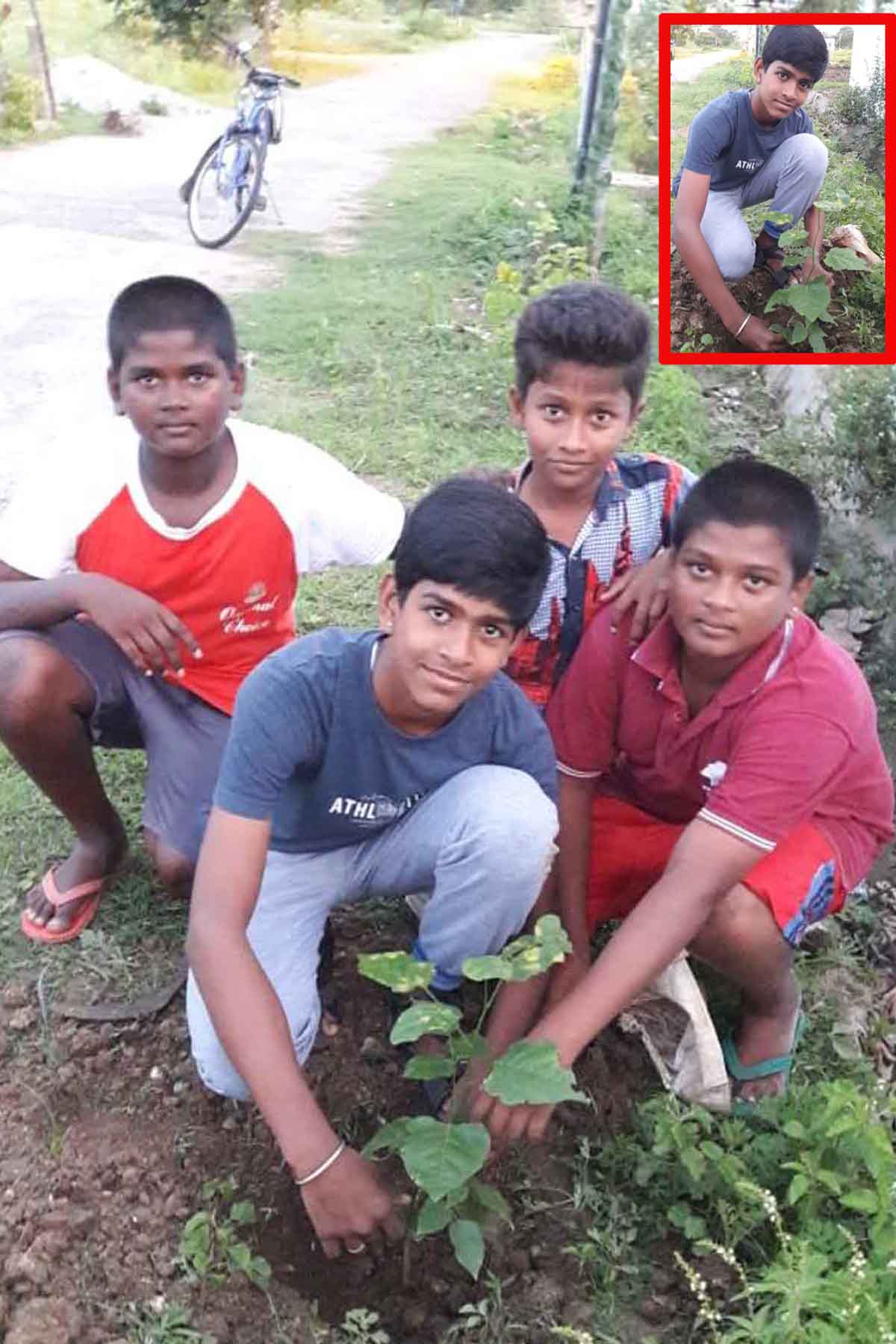 ಶಿವಮೊಗ್ಗ: ಸ್ನೇಹಿತರ ಜೊತೆಗೂಡಿ ಗಿಡನೆಟ್ಟು ಹುಟ್ಟುಹಬ್ಬ ಆಚರಿಸಿದ ವಿದ್ಯಾರ್ಥಿ