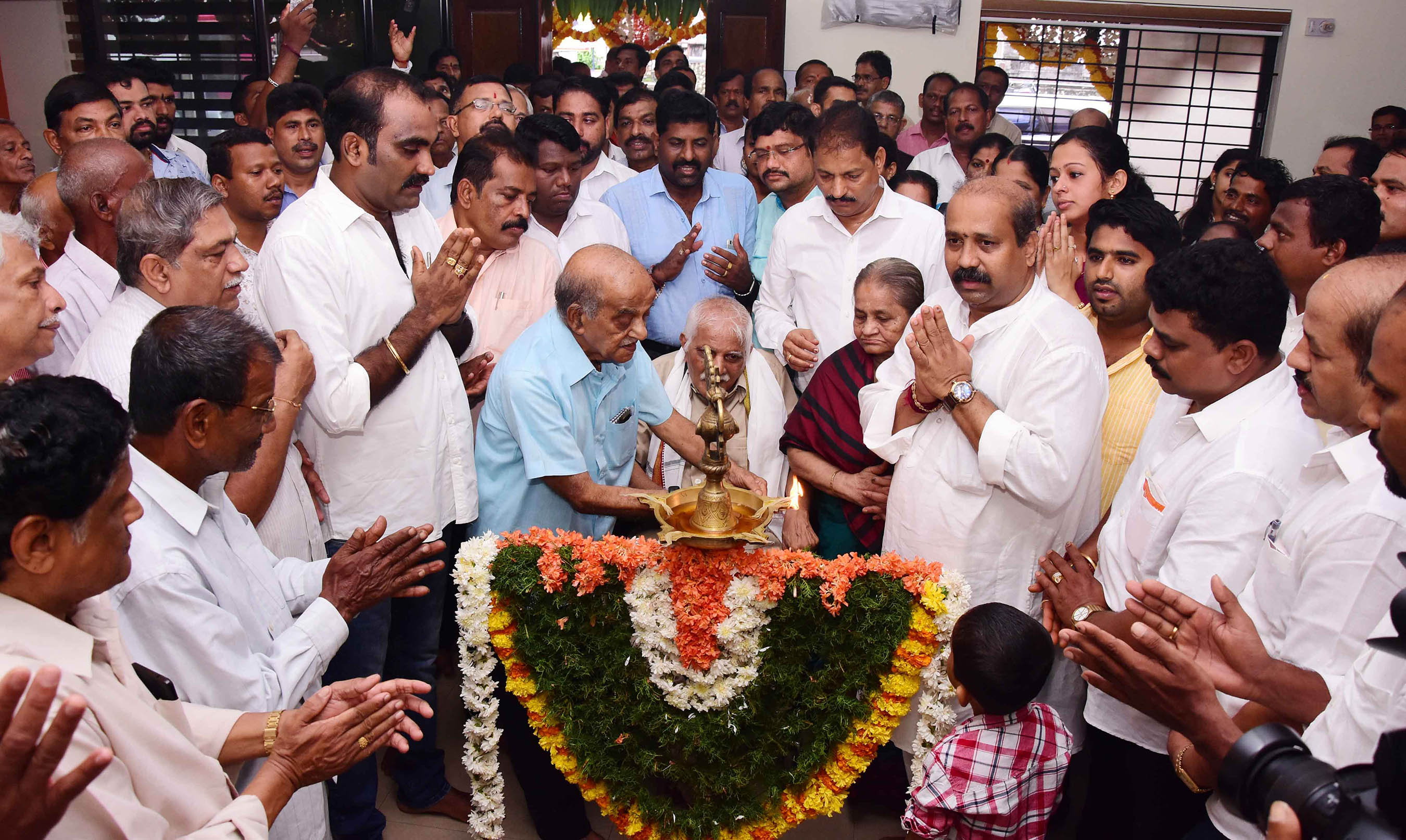 ಡಾ.ಆಚಾರ್ಯರ ಕನಸಿನ ಯೋಜನೆ ಜಾರಿಗೆ ಯತ್ನ: ಭಟ್