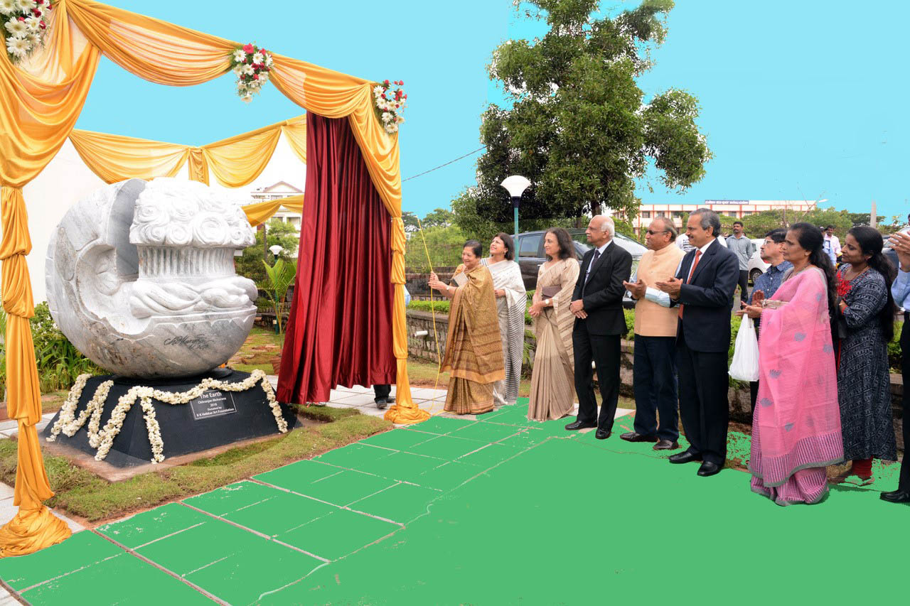 ಮಣಿಪಾಲ: ‘ದಿ ಅರ್ತ್’ ಶಿಲ್ಪ ಕಲಾಕೃತಿ ಅನಾವರಣ