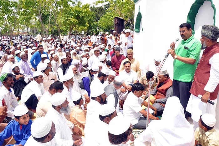 ಚಿಕ್ಕಮಗಳೂರು: ಸಂಭ್ರಮದ ಈದುಲ್ ಫಿತ್ರ್  ಆಚರಣೆ