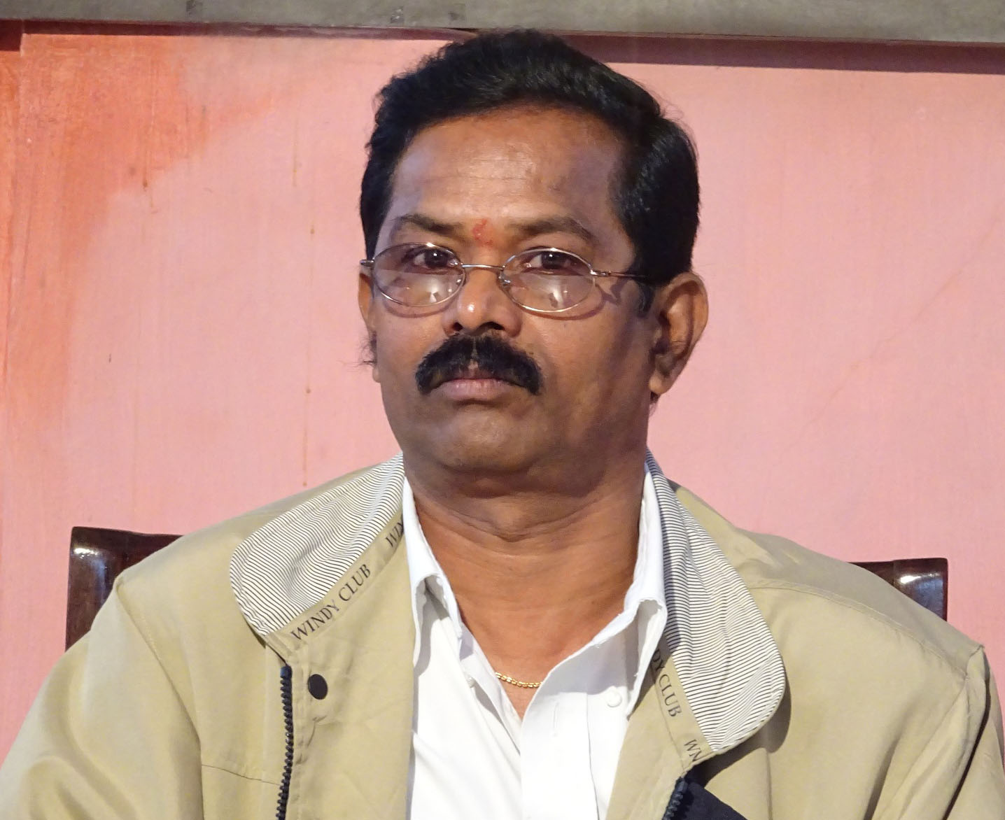 ಕೊಡಗು ರೈಲು ಮಾರ್ಗದ ವಿರುದ್ಧ ನಿರಶನ : ವೀರವೇ ಎಚ್ಚರಿಕೆ