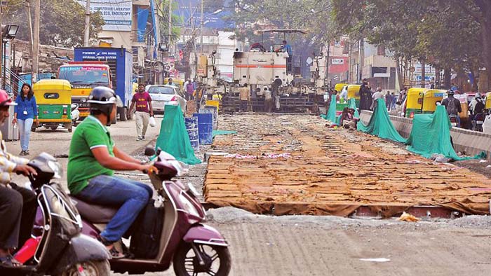 ಬೆಂಗಳೂರು: ವೈಟ್ ಟಾಪಿಂಗ್ ಕಾಮಗಾರಿ ಸ್ಥಗಿತ