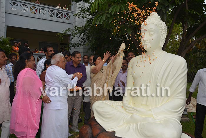 ಬೆಂಗಳೂರು: ಬುದ್ಧನ ಪುತ್ಥಳಿ ಲೋಕಾರ್ಪಣೆ