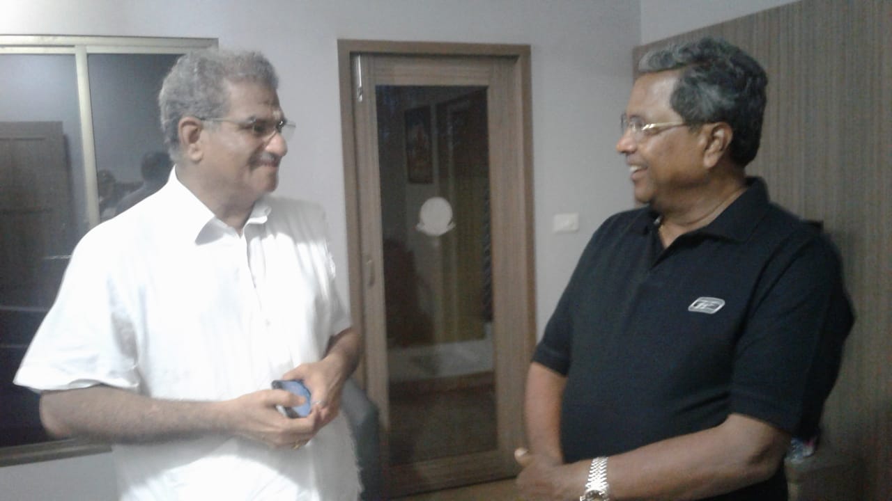 ಬೆಳ್ತಂಗಡಿ: ಸಿದ್ದರಾಮಯ್ಯರನ್ನು ಭೇಟಿಯಾದ ವೀರೇಂದ್ರ ಹೆಗ್ಗಡೆ, ಸಚಿವ ಪುಟ್ಟರಾಜು