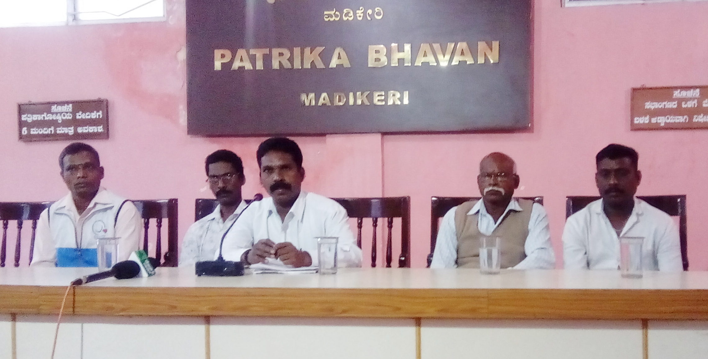 ನಿವೇಶನ ಹಂಚಿಕೆಯಲ್ಲಿ ಹಳೆಯ ಅರ್ಜಿಗಳನ್ನು ಮೊದಲು ಪರಿಗಣಿಸಿ: ಎಐಟಿಯುಸಿ ಆಗ್ರಹ