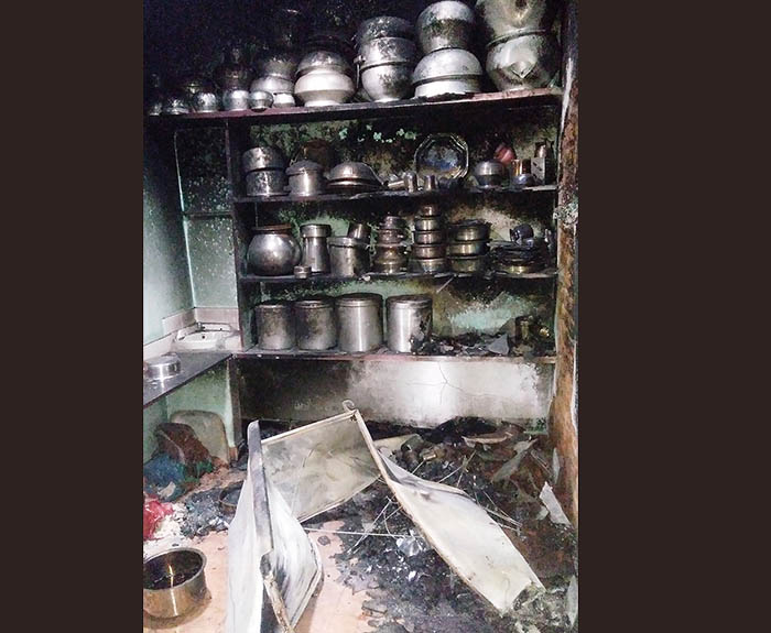 ಕೊಪ್ಪ: ವಿದ್ಯುತ್ ಶಾರ್ಟ್ ಸರ್ಕ್ಯೂಟ್; ಲಕ್ಷಾಂತರ ರೂ. ಮೌಲ್ಯದ ಗೃಹೋಪಯೋಗಿ ವಸ್ತುಗಳು ಭಸ್ಮ