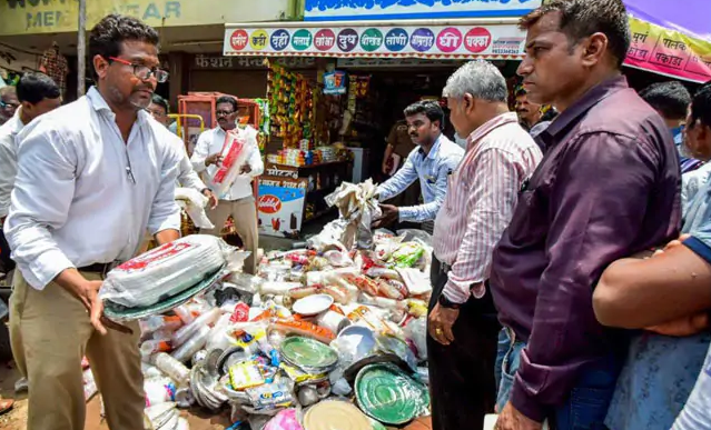 ಮಹಾರಾಷ್ಟ್ರದಲ್ಲಿ 3 ಲಕ್ಷ ಜನರಿಗೆ ಉದ್ಯೋಗ ನಷ್ಟ, 15 ಕೋಟಿ ರೂ. ನಷ್ಟ!