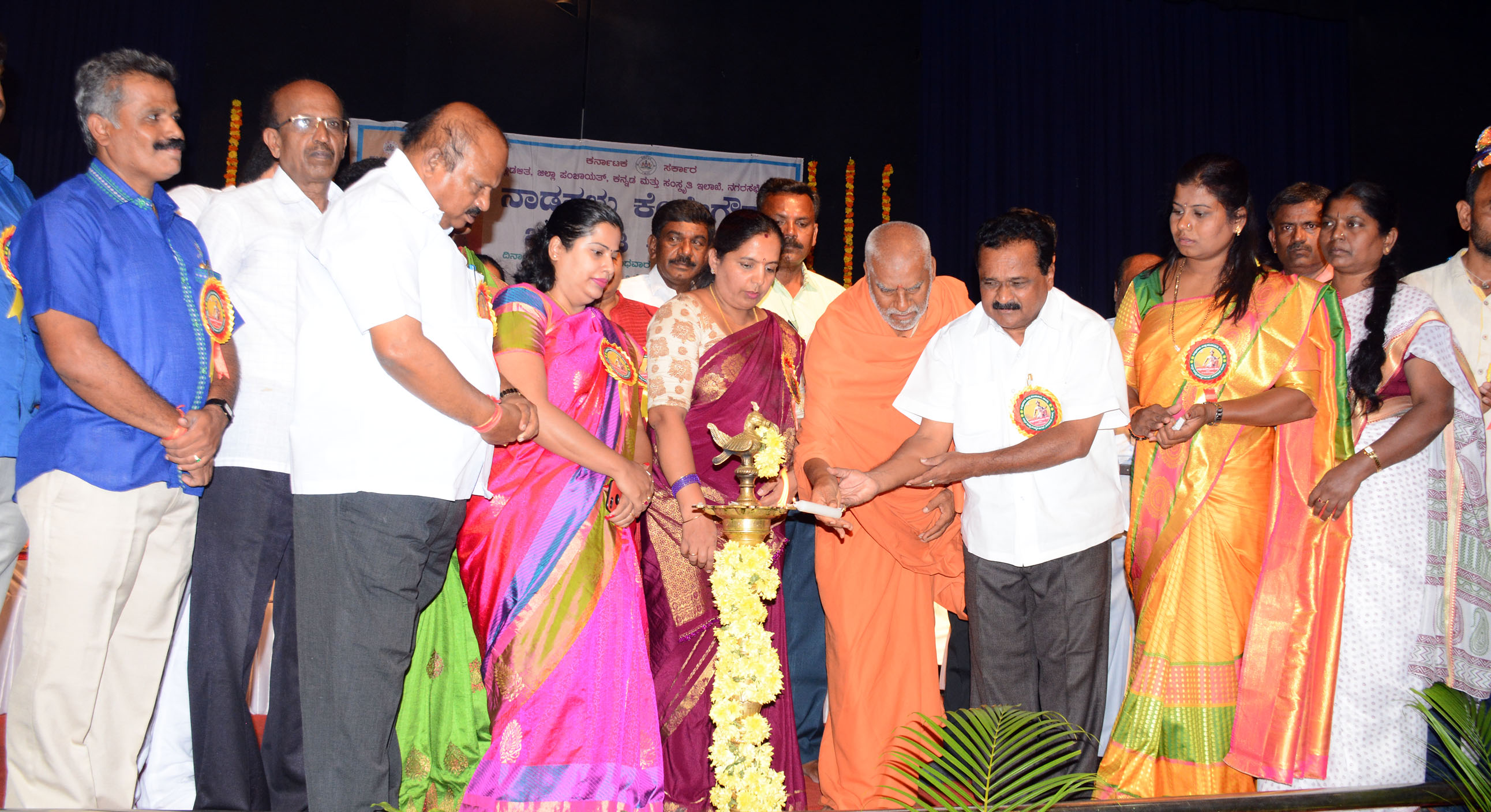 ಮಂಡ್ಯ: ನಾಡಪ್ರಭು ಕೆಂಪೇಗೌಡ ಜಯಂತಿ ಕಾರ್ಯಕ್ರಮ