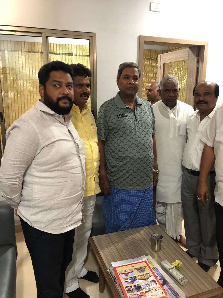 ಬೆಳ್ತಂಗಡಿ: ಸಿದ್ದರಾಮಯ್ಯರನ್ನು ಭೇಟಿಯಾದ ಸಚಿವರಾದ ರಮೇಶ್ ಜಾರಕಿಹೊಳಿ, ಶಿವಾನಂದ ಪಾಟೀಲ್