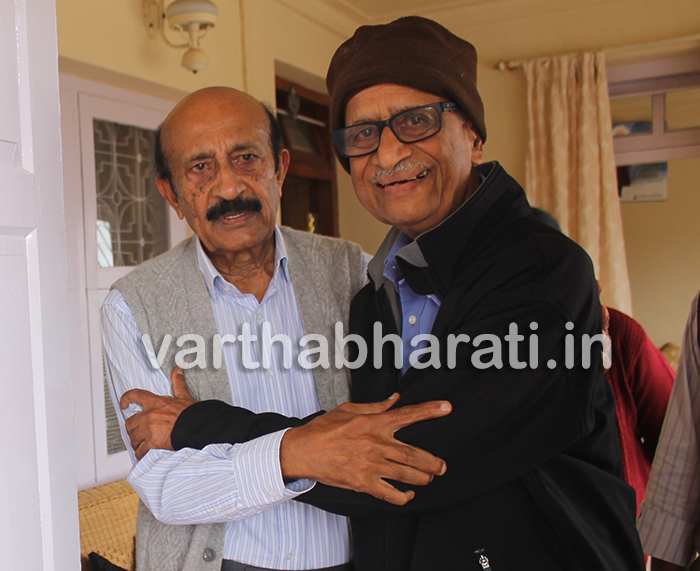 ಮಡಿಕೇರಿ: ಎಂ.ಸಿ.ನಾಣಯ್ಯರನ್ನು ಭೇಟಿಯಾದ ಎ.ಕೆ.ಸುಬ್ಬಯ್ಯ