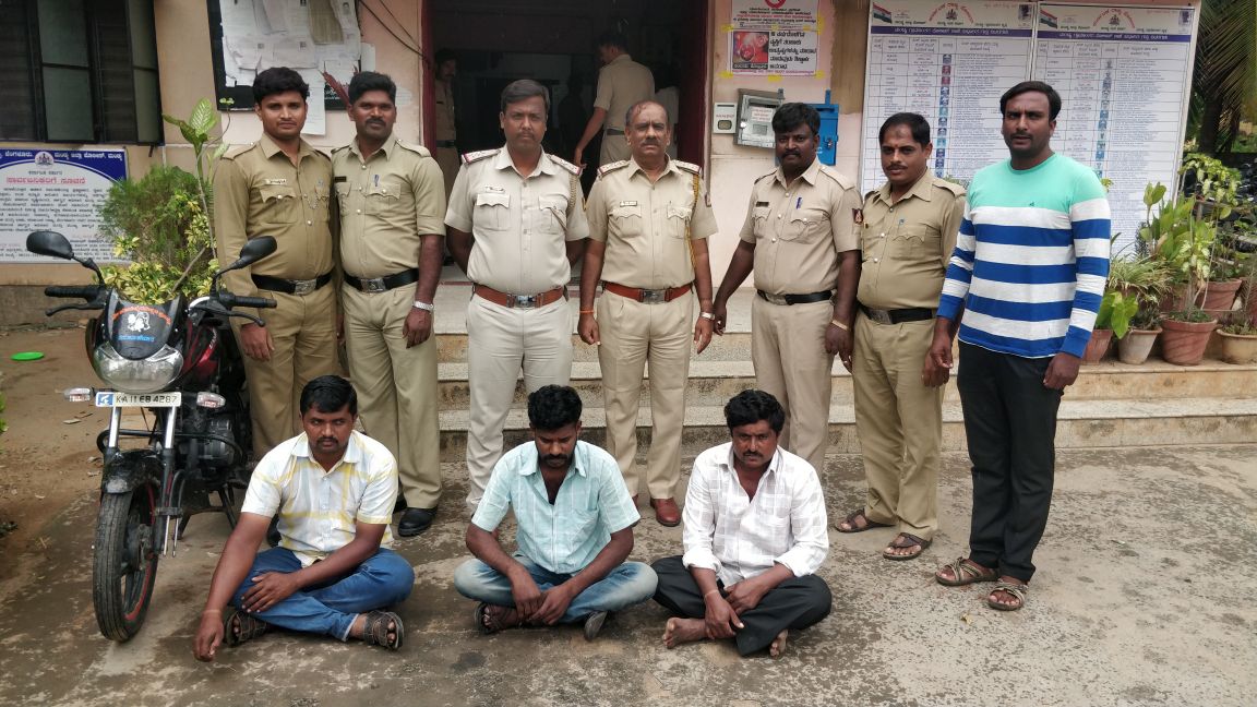 ಮಂಡ್ಯ: ವ್ಯಕ್ತಿಯ ಕೊಲೆ ಯತ್ನ ಪ್ರಕರಣ; ಪತ್ನಿ ಪರಾರಿ, ಪ್ರಿಯಕರ ಸೇರಿ ಮೂವರ ಬಂಧನ