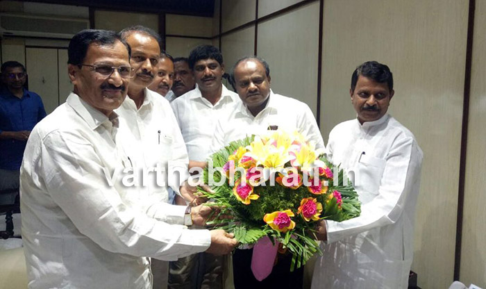 ತುಮಕೂರು : ಜಿಲ್ಲೆಗೆ ಹೇಮಾವತಿ ನೀರನ್ನು ಹರಿಸಲು ಸಿಎಂಗೆ ಸಂಸದರ ಒತ್ತಾಯ