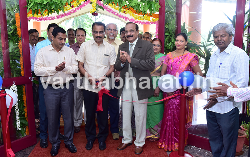 ವಿದ್ಯಾರ್ಥಿಗಳು ಅವಕಾಶಗಳ ಸದ್ಬಳಕೆ ಮಾಡಿಕೊಳ್ಳಿ: ಬಾಸ್ಕರ್ ಮೊಯಿಲಿ