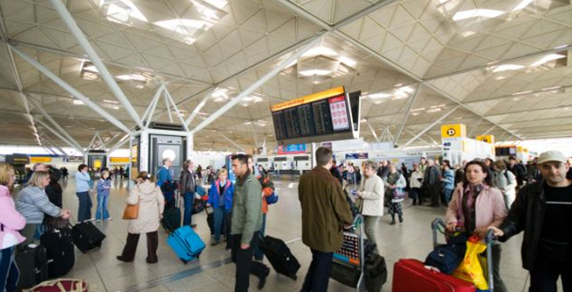 ಯುಎಇ ವಿಮಾನದಲ್ಲಿ ಪ್ರಯಾಣಿಸುವಾಗ ಈ 15 ವಸ್ತುಗಳುಗಳನ್ನು ಒಯ್ಯಬೇಡಿ