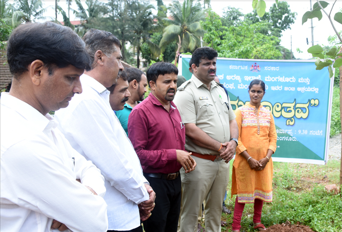 ದ.ಕ.ಜಿಲ್ಲಾ ಪತ್ರಕರ್ತರ ಸಂಘ-ಅರಣ್ಯ ಇಲಾಖೆಯಿಂದ ವನಮಹೋತ್ಸವ
