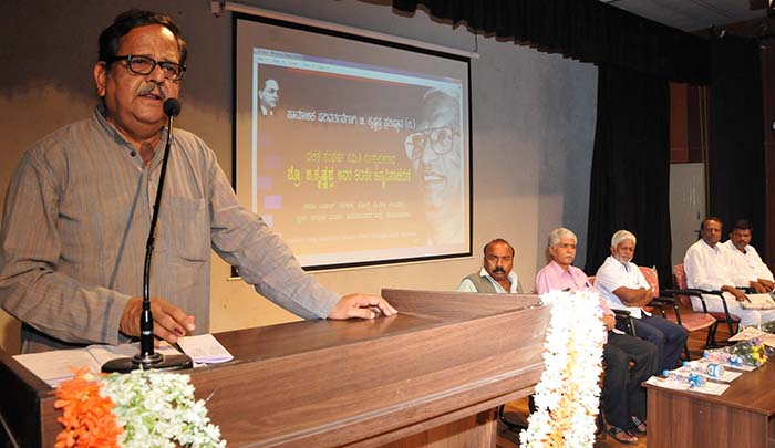 ಸ್ವಾರ್ಥಕ್ಕಾಗಿ ಅಂಬೇಡ್ಕರ್ ರನ್ನು ದಾಳವಾಗಿ ಬಳಸುತ್ತಿರುವ ಸಂಘಟನೆಗಳು: ಪ್ರೊ. ರಾಜೇಂದ್ರ ಚೆನ್ನಿ