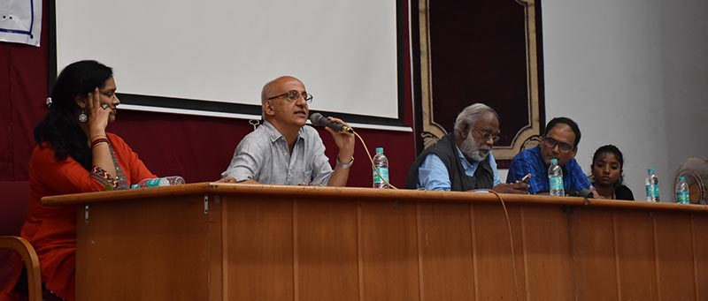 ಕತ್ತಲೆಯನ್ನು ಕತ್ತಲೆಯಿಂದಲೇ ಹೊಡೆದೋಡಿಸಲು ಅಸಾಧ್ಯ: ಹರ್ಷ ಮಂದರ್