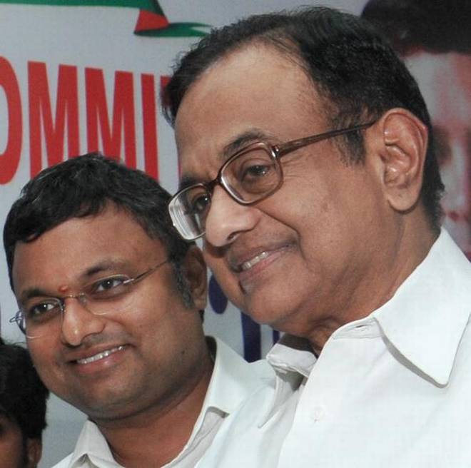 ಏರ್‌ಸೆಲ್ ಮ್ಯಾಕ್ಸಿಸ್ ಪ್ರಕರಣ: ಚಿದಂಬರಂ, ಕಾರ್ತಿ ಬಂಧನಕ್ಕೆ ನೀಡಿದ್ದ ತಡೆಯಾಜ್ಞೆ ವಿಸ್ತರಣೆ