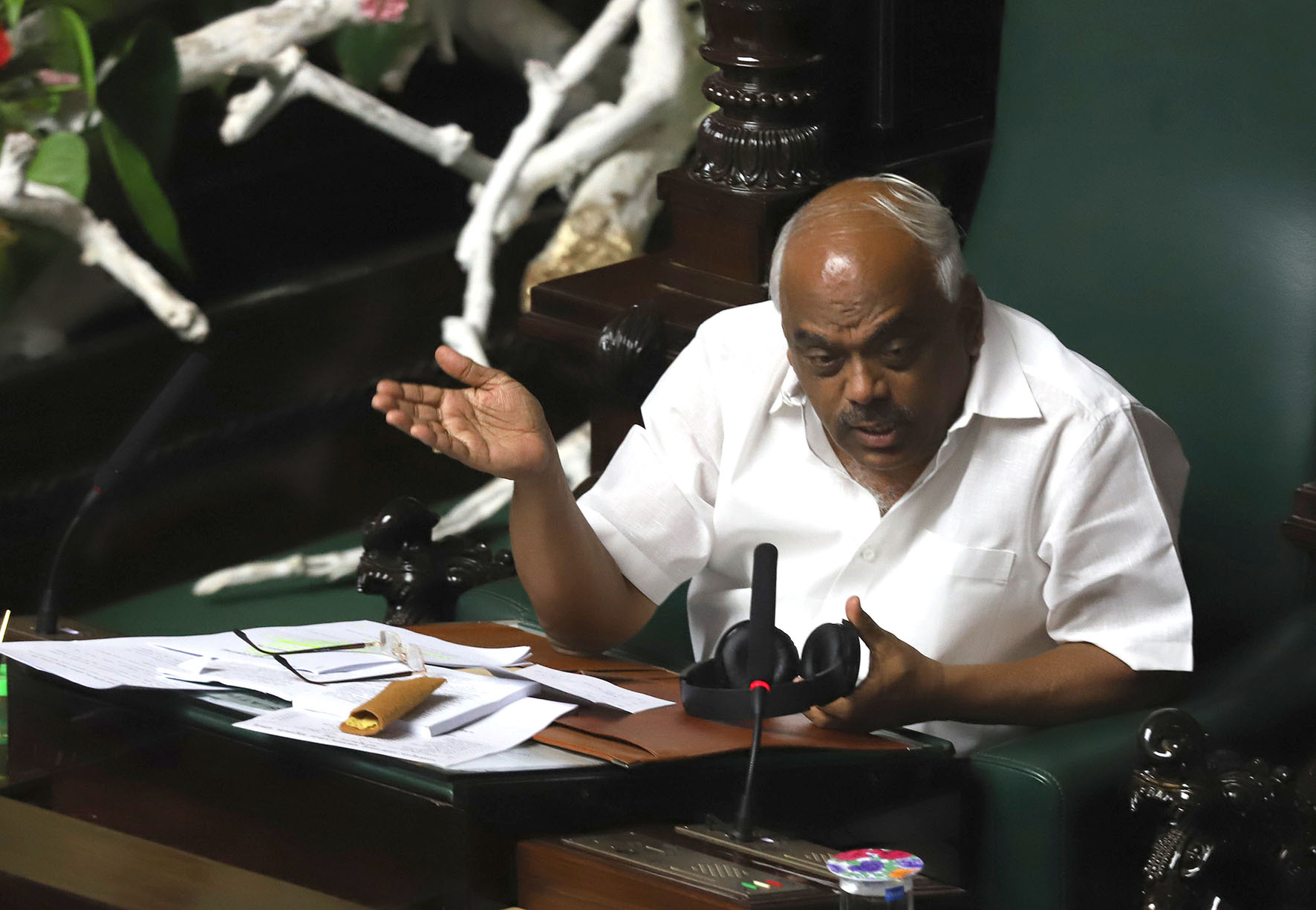 ‘ಚಾರಿತ್ರ್ಯವಧೆ’ ಮಾಡುವುದನ್ನು ಸಹಿಸುವುದಿಲ್ಲ: ಸದಸ್ಯರಿಗೆ ಸ್ಪೀಕರ್ ರಮೇಶ್‌ ಕುಮಾರ್ ಎಚ್ಚರಿಕೆ