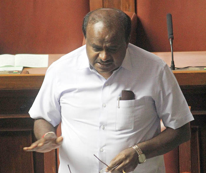 ಸಹಕಾರಿ ಬ್ಯಾಂಕುಗಳಲ್ಲಿನ ಒಂದು ಲಕ್ಷ ರೂ.ವರೆಗಿನ ಸಾಲ ಮನ್ನಾ: ಸಿಎಂ ಕುಮಾರಸ್ವಾಮಿ