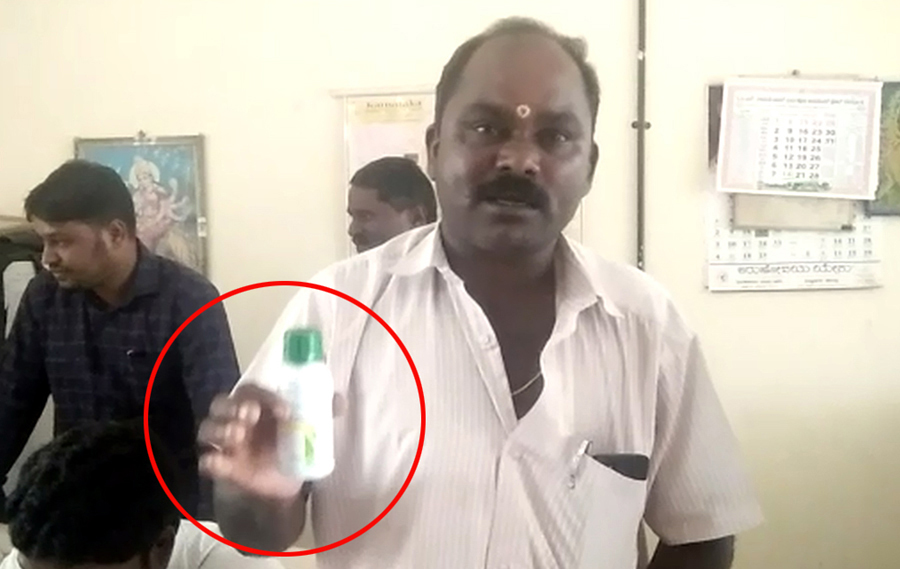 ಚಾಮರಾಜನಗರ: ಚೆಸ್ಕಾಂ ಅಧಿಕಾರಿಗಳ ಎದುರೇ ವಿಷ ಕುಡಿಯಲು ಯತ್ನಿಸಿದ ರೈತ