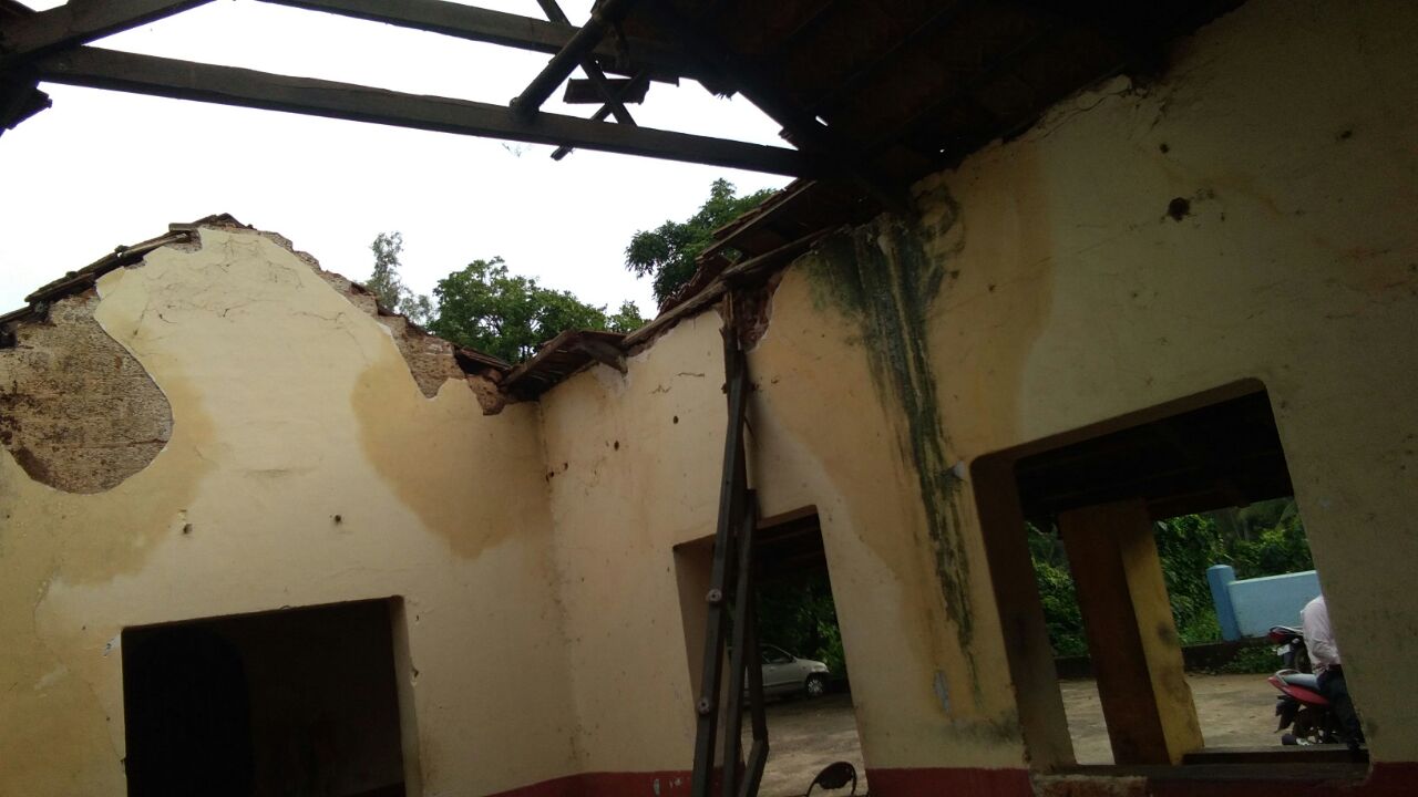 ಉಳ್ಳಾಲ ರೈಲ್ವೇ ನಿಲ್ದಾಣದ ಹಳೆಯ ಕಟ್ಟಡ ಕುಸಿತ