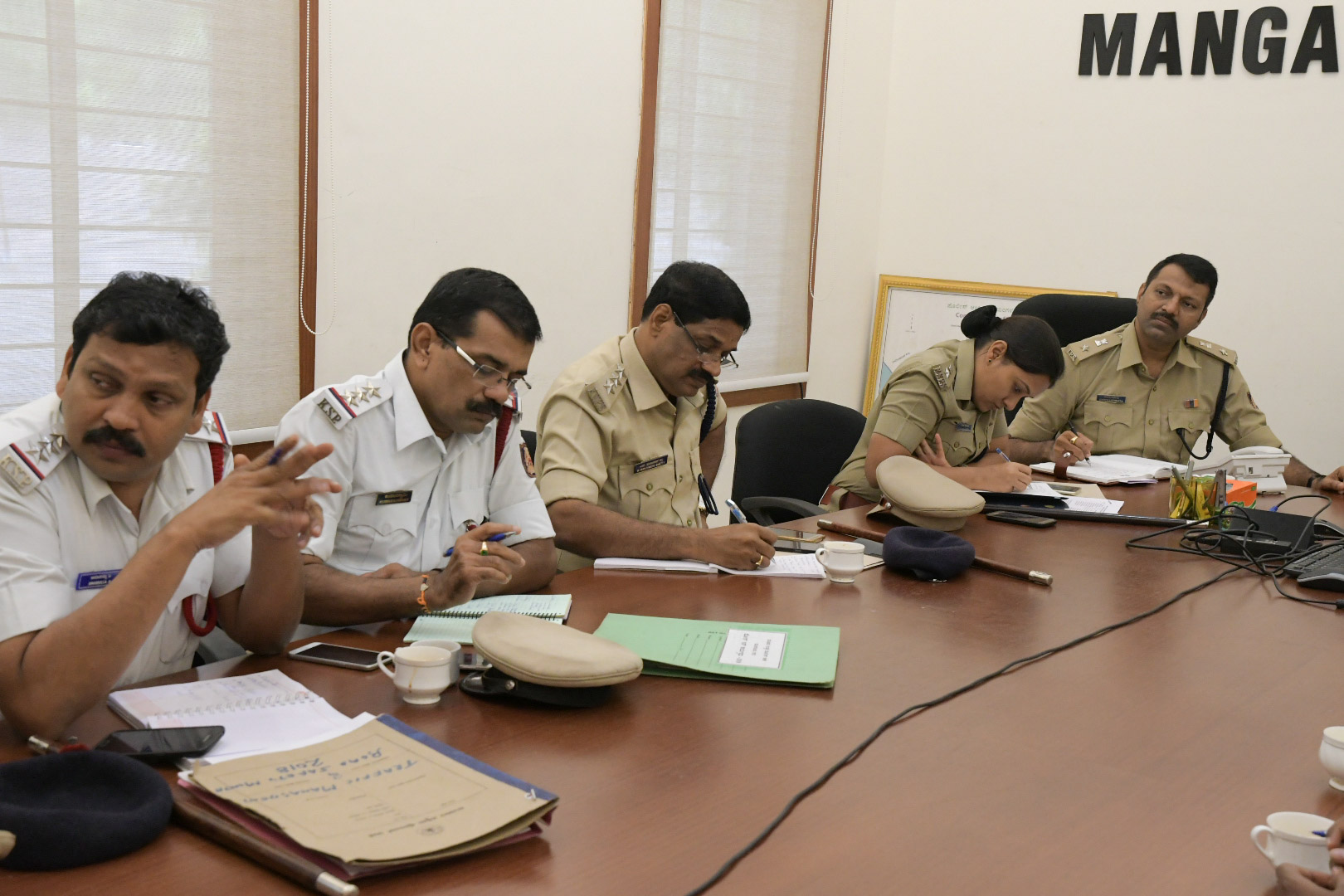 ಅನಧಿಕೃತ ವಾಹನ ನಿಲುಗಡೆ ವಿರುದ್ಧ ಕ್ರಮ; ಡಿಸಿಪಿ ಹನುಮಂತರಾಯ