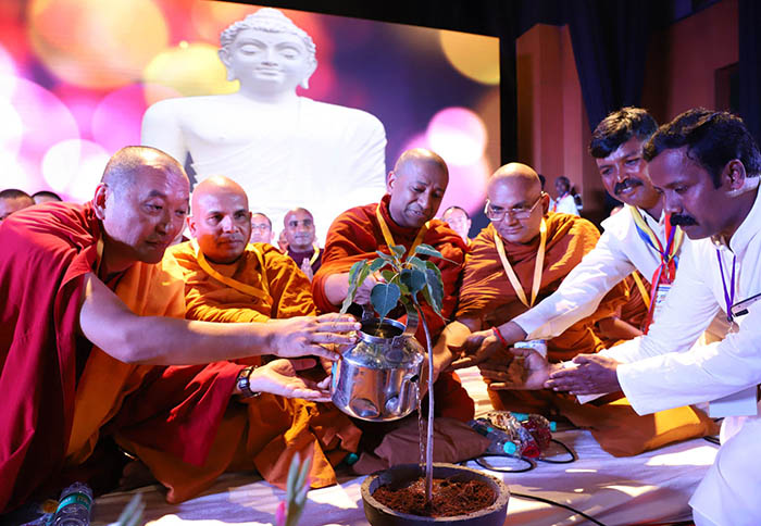 ಅಂಬೇಡ್ಕರ್‌ರನ್ನು ಎಟಿಎಂ ಕಾರ್ಡ್‌ನಂತೆ ಬಳಸಿಕೊಳ್ಳಲಾಗುತ್ತಿದೆ: ರಖ್ಖಿತ ಭಂಜೇತಿ