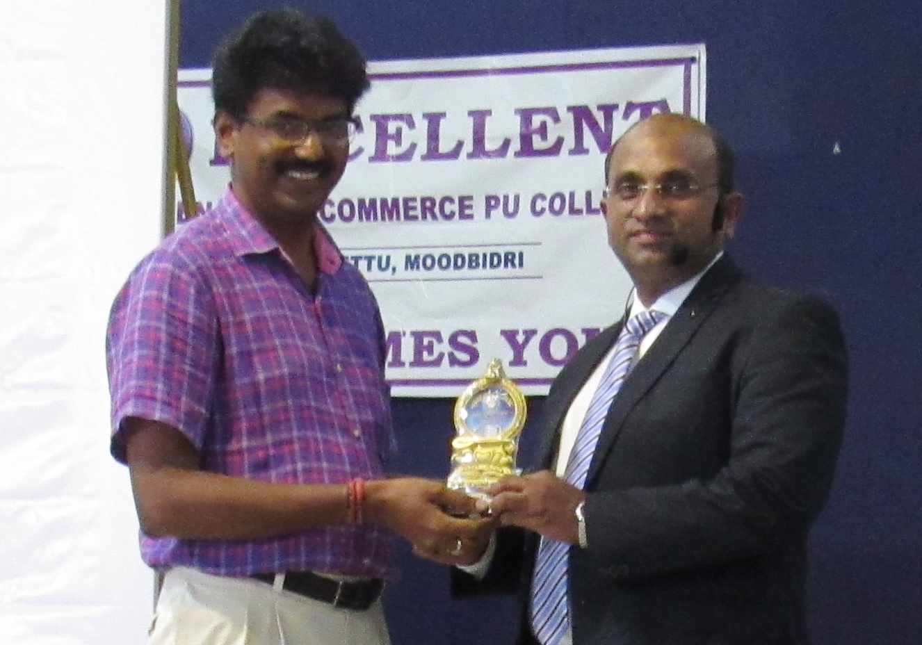 ಎಕ್ಸಲೆಂಟ್ ಪದವಿ ಪೂರ್ವ ಕಾಲೇಜಿನಲ್ಲಿ ಮನೋವೈಜ್ಞಾನಿಕ ಕಾರ್ಯಾಗಾರ