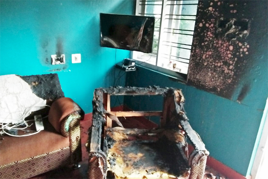 ಮಡಿಕೇರಿ: ಬಿರುಸಿನ ಗಾಳಿಗೆ ಹಲವೆಡೆ ಧರೆಗುರುಳಿದ ಮರಗಳು