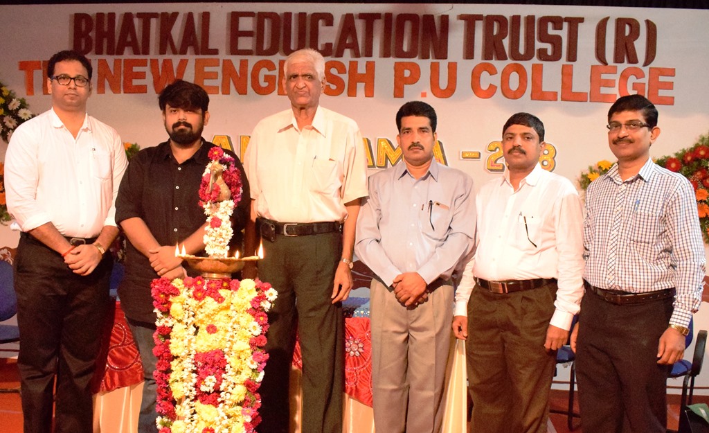 ನ್ಯೂ ಇಂಗ್ಲಿಷ್ ಪಿಯು ಕಾಲೇಜಿನಲ್ಲಿ ವಿದ್ಯಾರ್ಥಿಗಳ ಸಮಾಗಮ ಕಾರ್ಯಕ್ರಮ