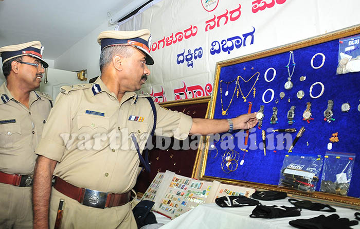 ಕಳವು ಆರೋಪ: ಐವರು ಕೊಲಂಬಿಯಾ ಪ್ರಜೆಗಳ ಬಂಧನ