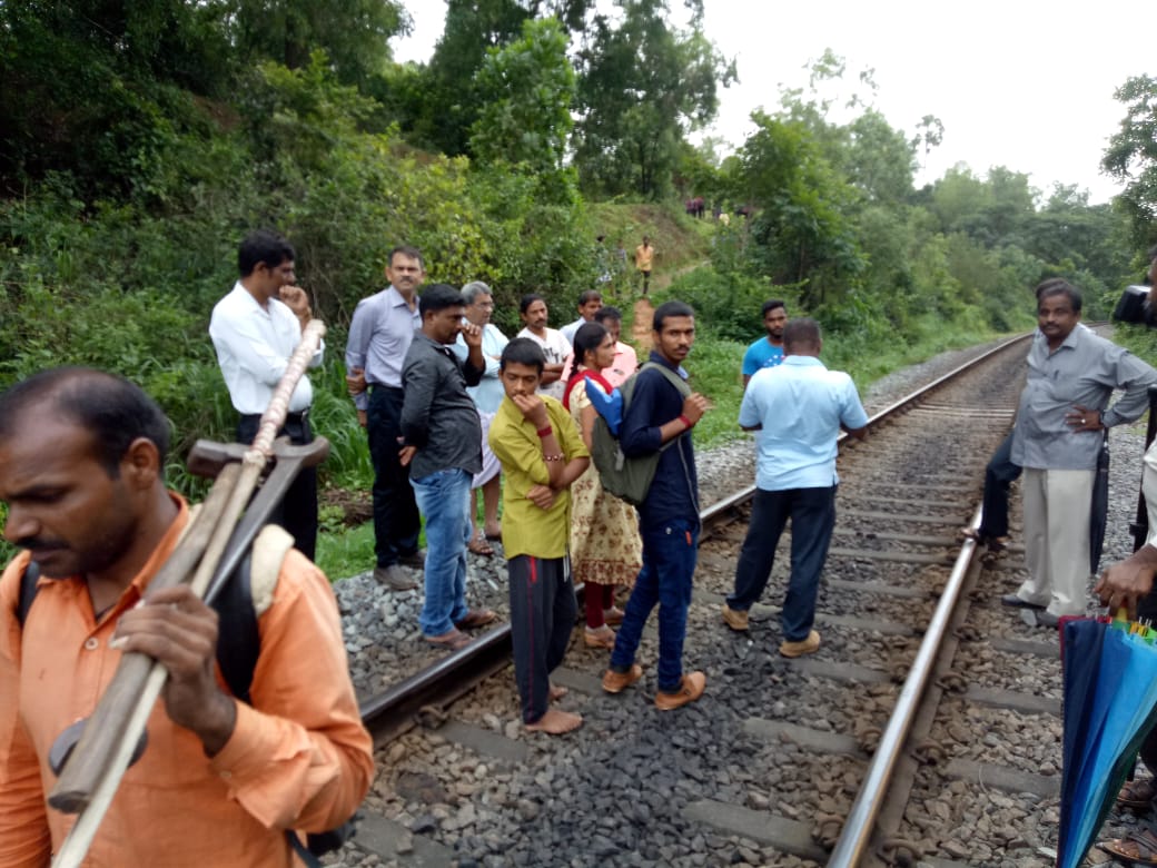 ಅಜ್ಜಿಬೆಟ್ಟು: ರೈಲ್ವೆ ಮೇಲ್ಸೇತುವೆ ನಿರ್ಮಿಸುವಂತೆ ಒತ್ತಾಯಿಸಿ ಪ್ರಧಾನಿಗೆ ಪತ್ರ