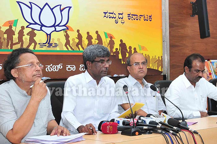 ವಕ್ಫ್ ಮಂಡಳಿ ಆಸ್ತಿ ಕಬಳಿಕೆ ಪ್ರಕರಣವನ್ನು 15 ದಿನದೊಳಗೆ ಸಿಬಿಐಗೆ ವಹಿಸಬೇಕು: ಕೋಟ ಶ್ರೀನಿವಾಸ ಪೂಜಾರಿ