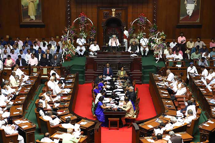 ‘ಅವರು ಸ್ವರ್ಗಕ್ಕೆ ತಲುಪಲಿ, ಮಧ್ಯೆ ಮಾತನಾಡಬೇಡಿ: ಸ್ಪೀಕರ್ ರಮೇಶ್‌ ಕುಮಾರ್