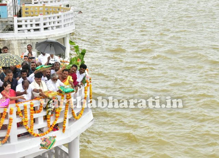 ಸಮ್ಮಿಶ್ರ ಸರಕಾರ ಅಭದ್ರಗೊಳಿಸಲು ಯಾರಿಂದಲೂ ಸಾಧ್ಯವಿಲ್ಲ: ಮುಖ್ಯಮಂತ್ರಿ ಕುಮಾರಸ್ವಾಮಿ