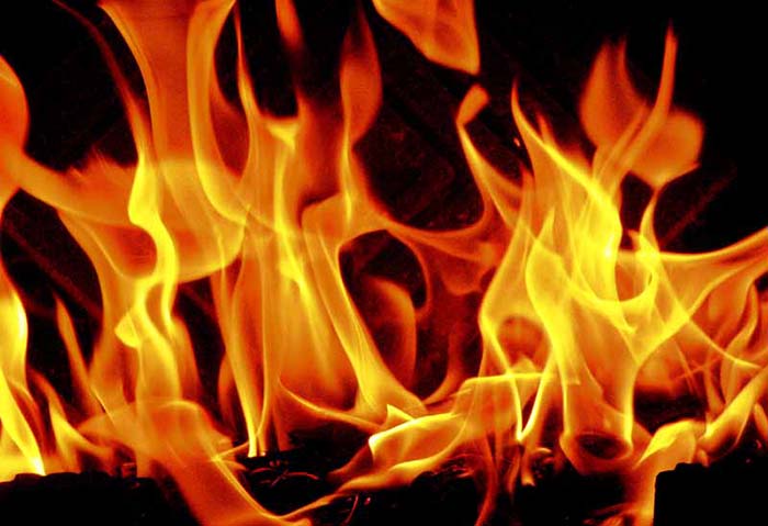 ಚಲಿಸುತ್ತಿದ್ದ ಬೈಕ್‌ಗೆ ಆಕಸ್ಮಿಕ ಬೆಂಕಿ: ಸವಾರ ಮೃತ್ಯು