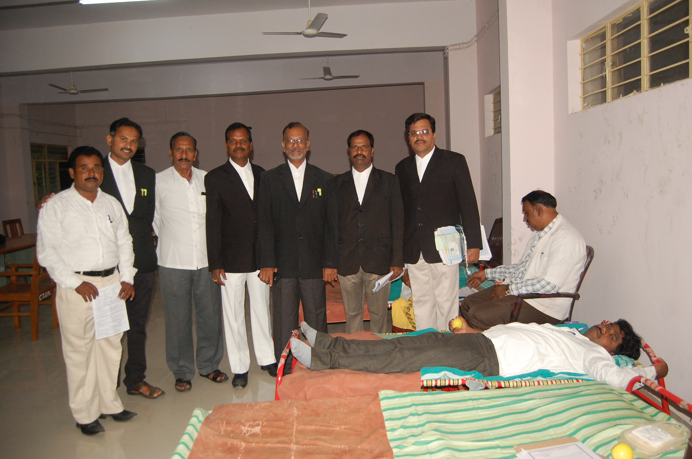 ಬಾಗೇಪಲ್ಲಿ: ವಕೀಲರ ಸಂಘ, ಭಾರತೀಯ ರೆಡ್ ಕ್ರಾಸ್ ವತಿಯಿಂದ ರಕ್ತದಾನ ಶಿಬಿರ