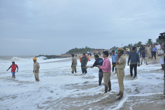 ಉಳ್ಳಾಲ: ಸಮುದ್ರದ ಅಲೆಗಳ ಕಾರಣದಿಂದ ರೋಬೋ ಪ್ರಾತ್ಯಕ್ಷಿಕೆ ಮೊಟಕು