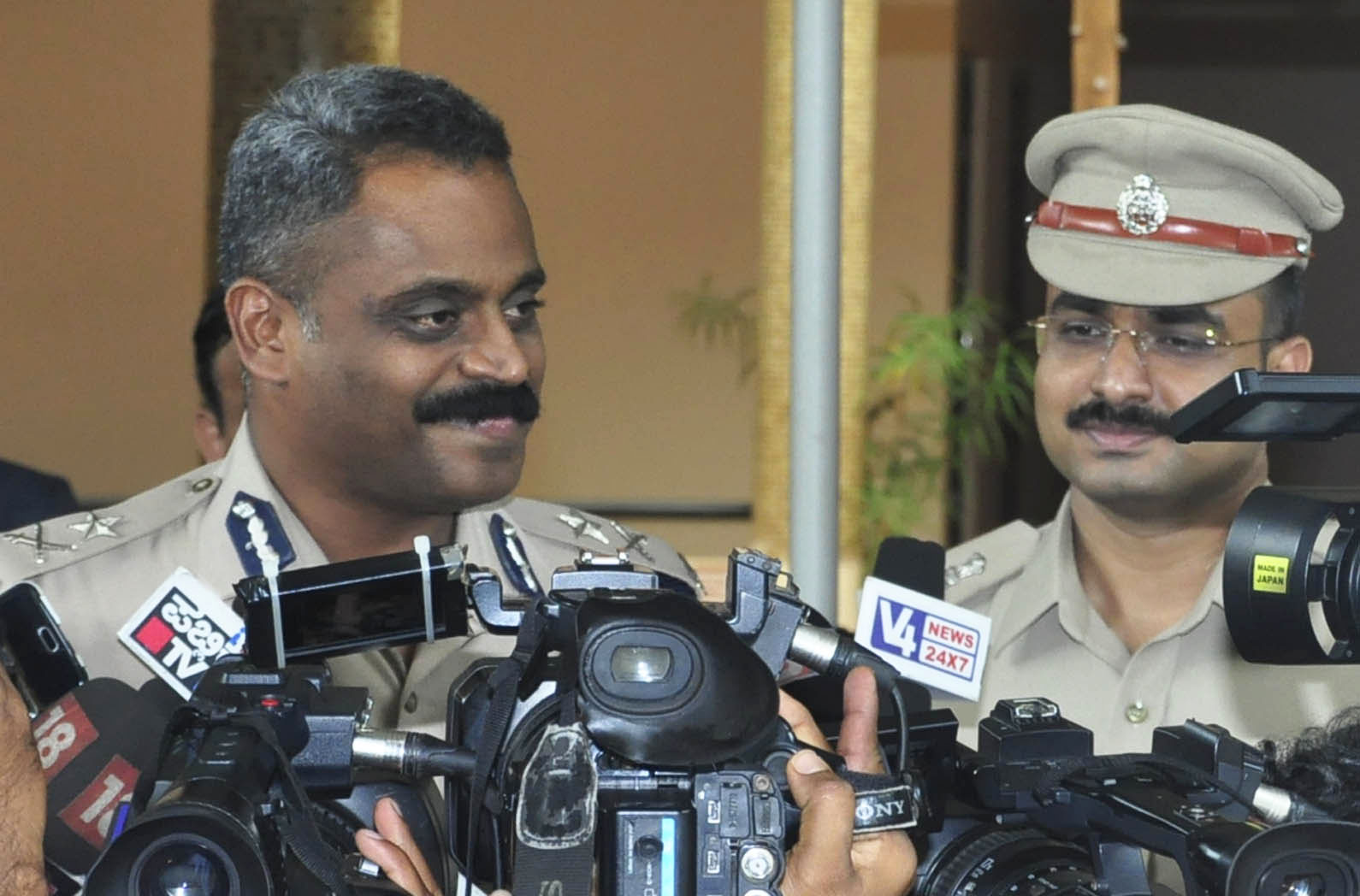 ಐದು ತಂಡಗಳಿಂದ ತನಿಖೆ, ಯಾರನ್ನು ಬಂಧಿಸಿಲ್ಲ: ಐಜಿಪಿ ಚಕ್ರವರ್ತಿ