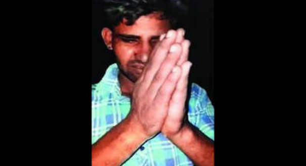 ದಲಿತ ಯುವಕನಿಗೆ ಥಳಿಸಿ ಅಂಬೇಡ್ಕರ್, ದಲಿತರನ್ನು ಅವಮಾನಿಸಲು ಬಲವಂತ