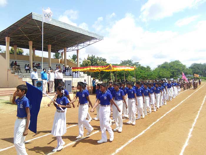 ಹನೂರು: ಶಿಕ್ಷಣ ಇಲಾಖೆ ವತಿಯಿಂದ ಹೋಬಳಿ ಮಟ್ಟದ ಕ್ರೀಡಾಕೂಟ