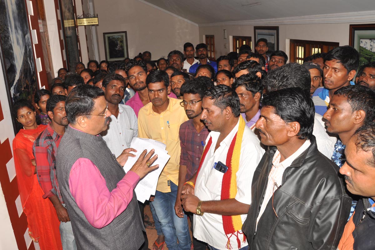 ಚಿಕ್ಕಮಗಳೂರು: ಗೋಮಾಳ ಜಾಗವನ್ನು ನಿವೇಶನಕ್ಕೆ ನೀಡಲು ಜಿಲ್ಲಾಧಿಕಾರಿಗೆ ಮನವಿ