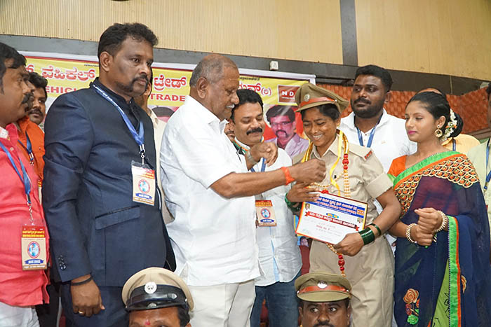 ವಿದ್ಯುತ್‌ ಚಾಲಿತ ಆಟೋಗಳಿಗೆ ಶೀಘ್ರ ಪರವಾನಿಗೆ: ಸಚಿವ ತಮ್ಮಣ್ಣ ಭರವಸೆ