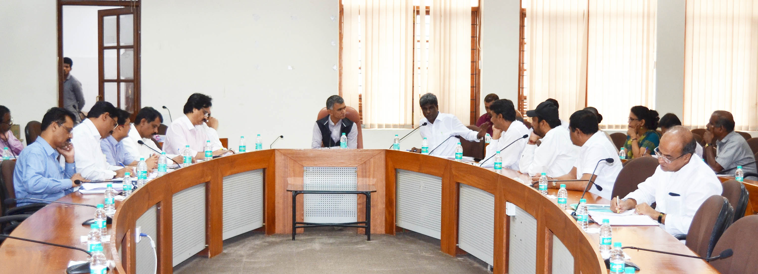 ಉಡುಪಿ: ಸ್ಥಳೀಯ ಸರಕಾರಗಳ ಬಲವರ್ಧನೆಗೆ ಸಚಿವರೊಂದಿಗೆ ಚರ್ಚೆ