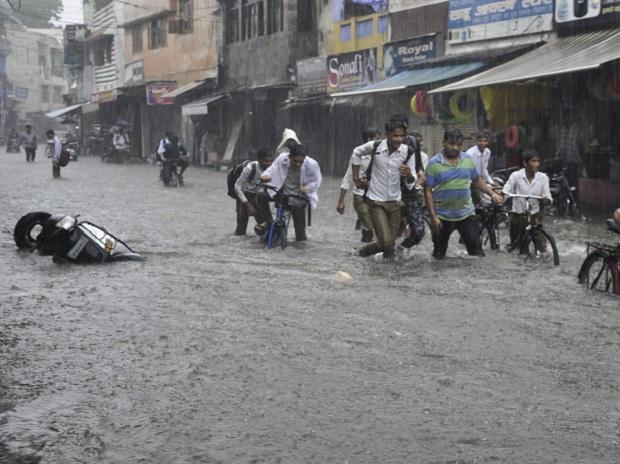 ಉ.ಪ್ರದೇಶ: ಮಳೆಯ ಅಬ್ಬರಕ್ಕೆ 49 ಮಂದಿ ಬಲಿ