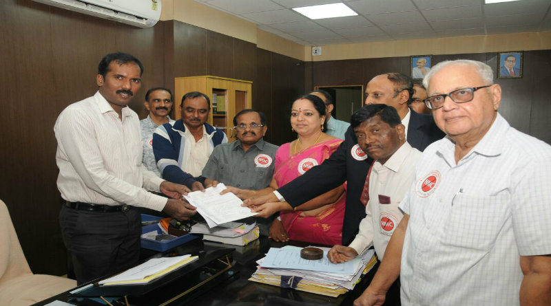 ಮೈಸೂರಿನಲ್ಲಿ ವೈದ್ಯರ ಮುಷ್ಕರ: ಅಪರ ಜಿಲ್ಲಾಧಿಕಾರಿಗೆ ಮನವಿ ಸಲ್ಲಿಕೆ